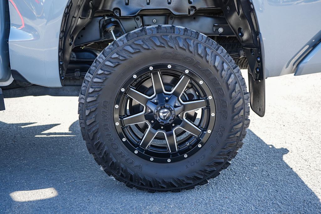 Thumbnail: 2020 Toyota Tundra - 6