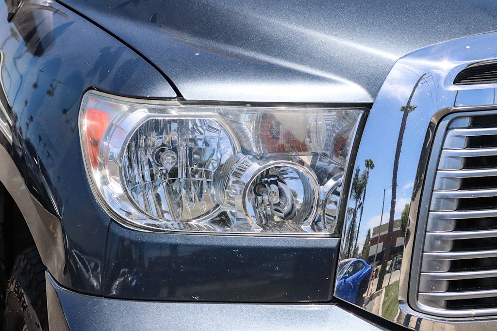 Thumbnail: 2010 Toyota Tundra - 23