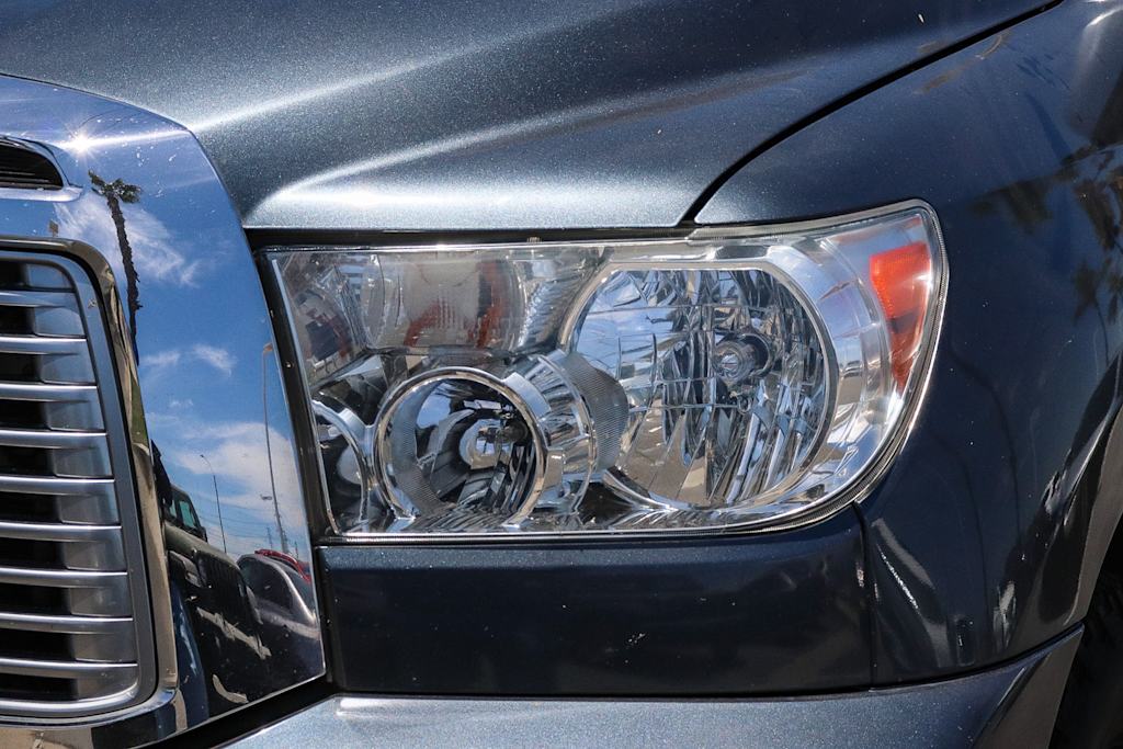 Thumbnail: 2010 Toyota Tundra - 14