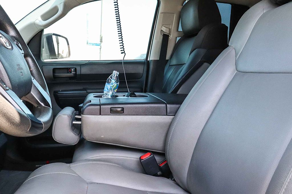 Thumbnail: 2020 Toyota Tundra - 8