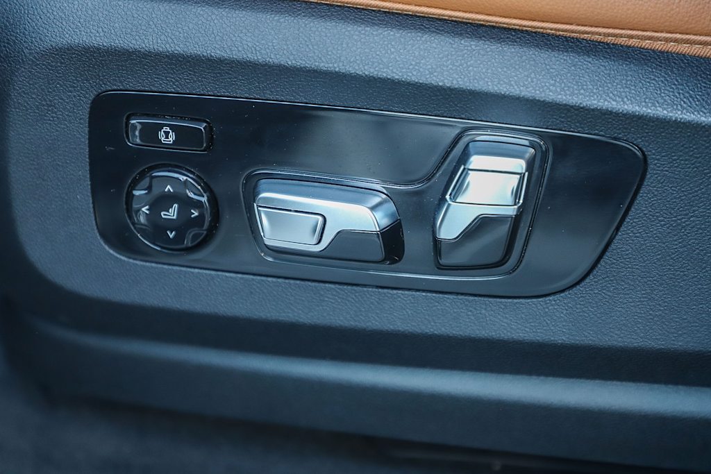 Thumbnail: 2021 BMW X5 - 25