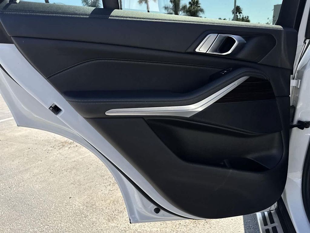 Thumbnail: 2023 BMW X5 - 31