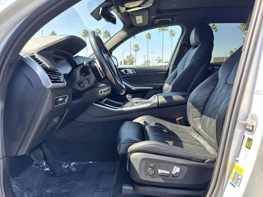 Thumbnail: 2023 BMW X5 - 9