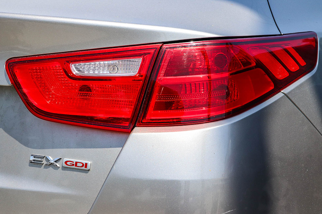 Thumbnail: 2015 Kia Optima - 7