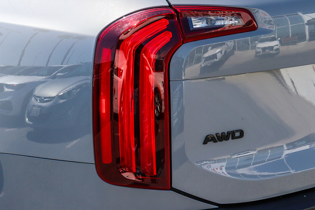 Thumbnail: 2021 Kia Telluride - 21
