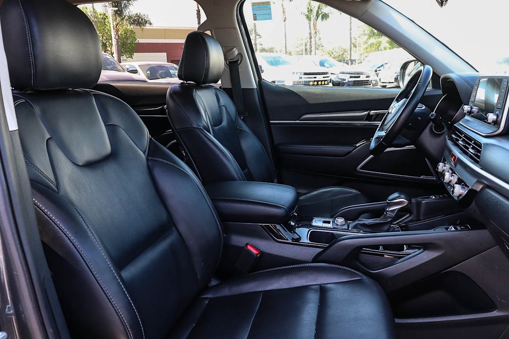 Thumbnail: 2020 Kia Telluride - 10