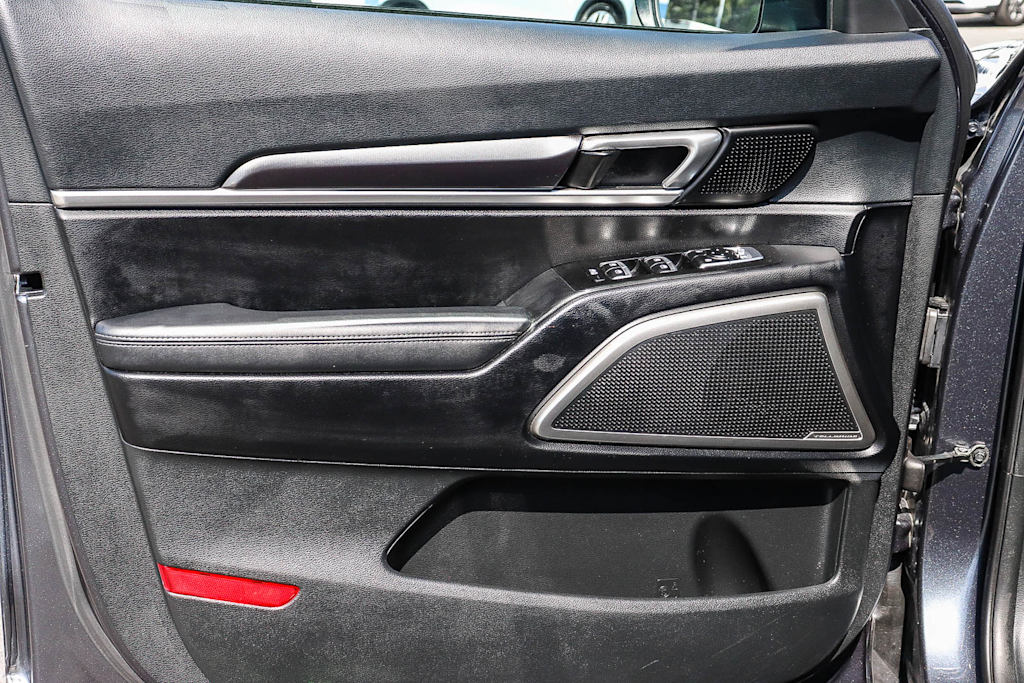 Thumbnail: 2023 Kia Telluride - 30