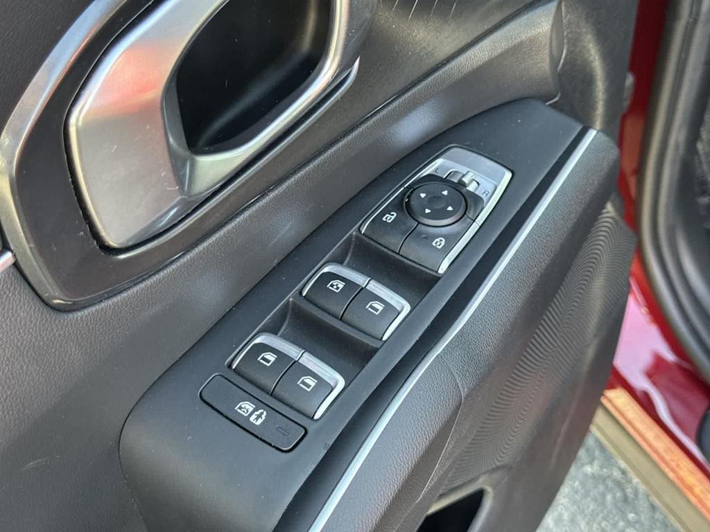 Thumbnail: 2023 Kia Sorento - 22