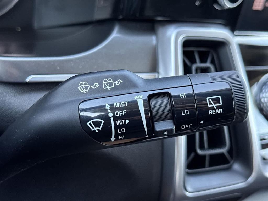 Thumbnail: 2023 Kia Sorento - 28