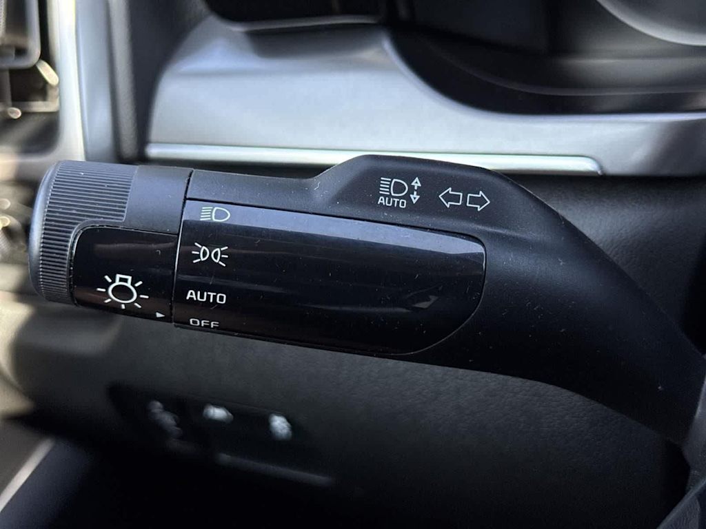 Thumbnail: 2023 Kia Sorento - 29