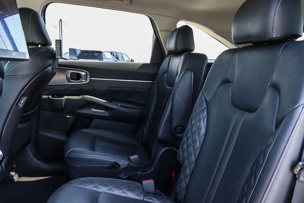 Thumbnail: 2022 Kia Sorento - 11