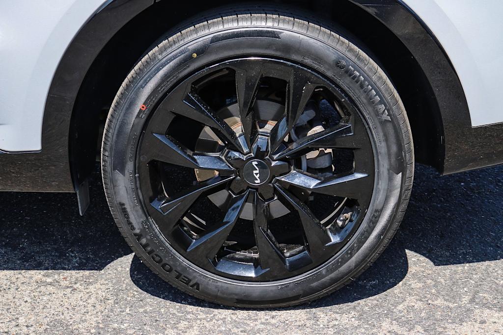 Thumbnail: 2022 Kia Sorento - 6