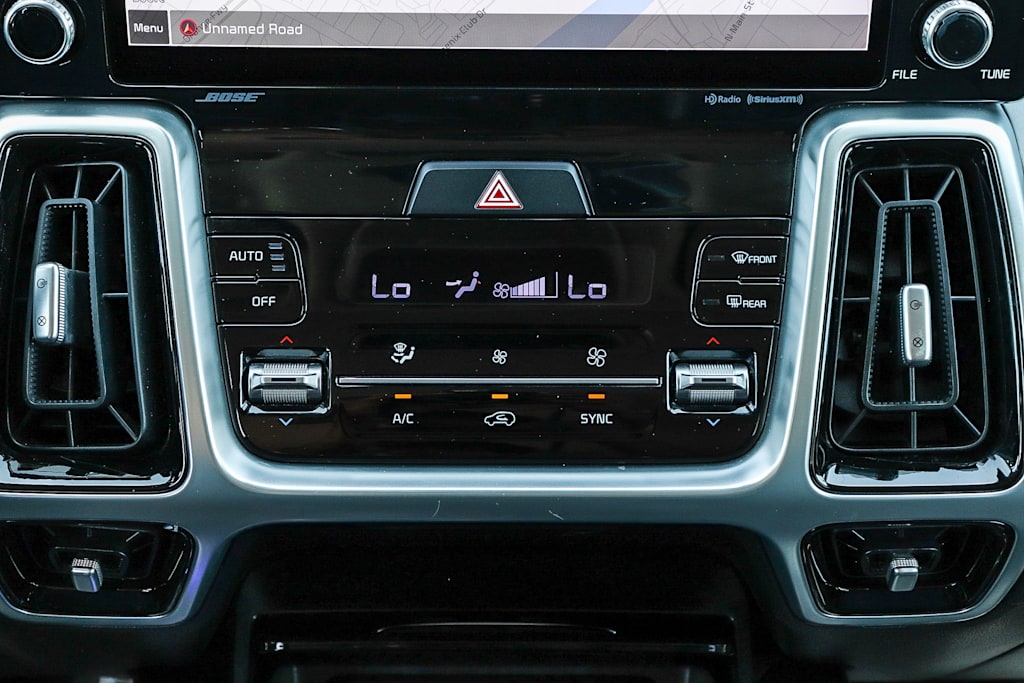 Thumbnail: 2022 Kia Sorento - 24