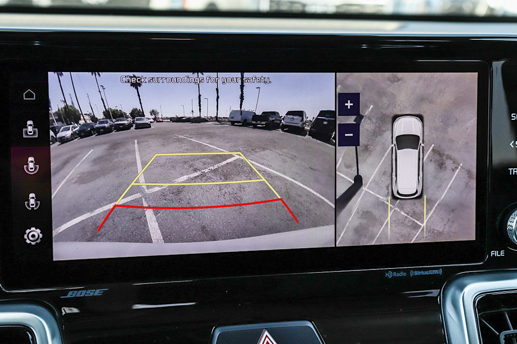 Thumbnail: 2022 Kia Sorento - 32