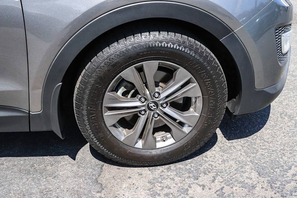 Thumbnail: 2014 Hyundai Santa Fe - 25