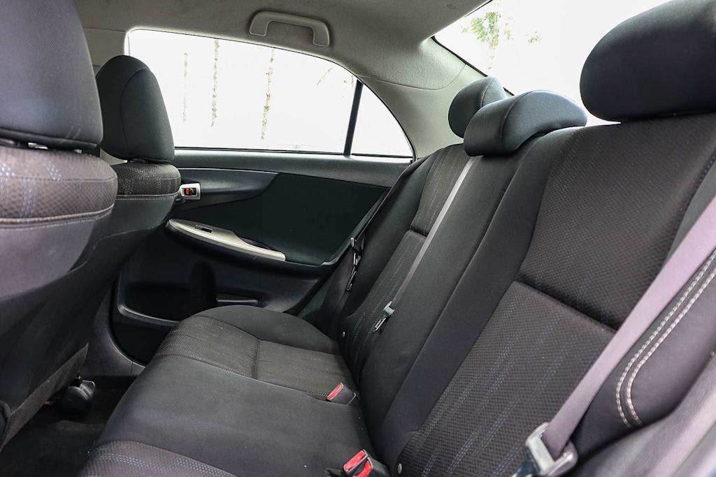Thumbnail: 2013 Toyota Corolla - 12