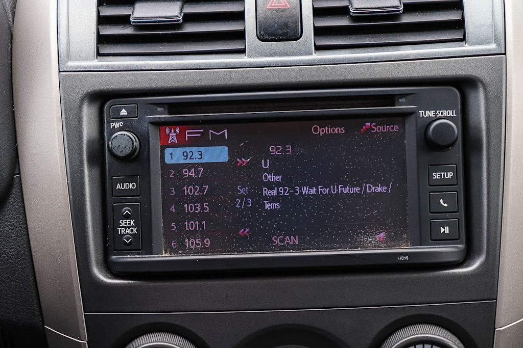 Thumbnail: 2013 Toyota Corolla - 22