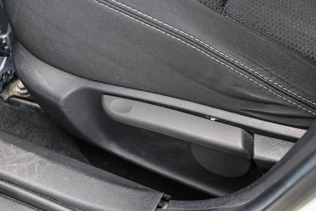 Thumbnail: 2013 Toyota Corolla - 26