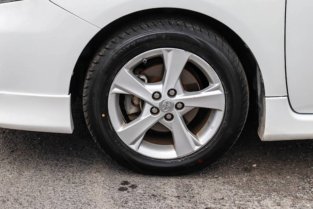Thumbnail: 2013 Toyota Corolla - 21