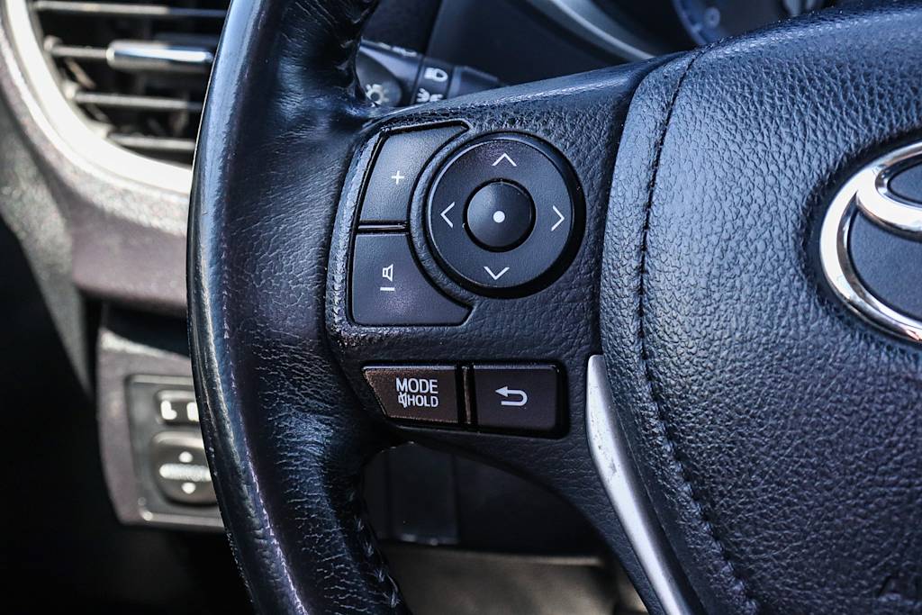 Thumbnail: 2016 Toyota Corolla - 26