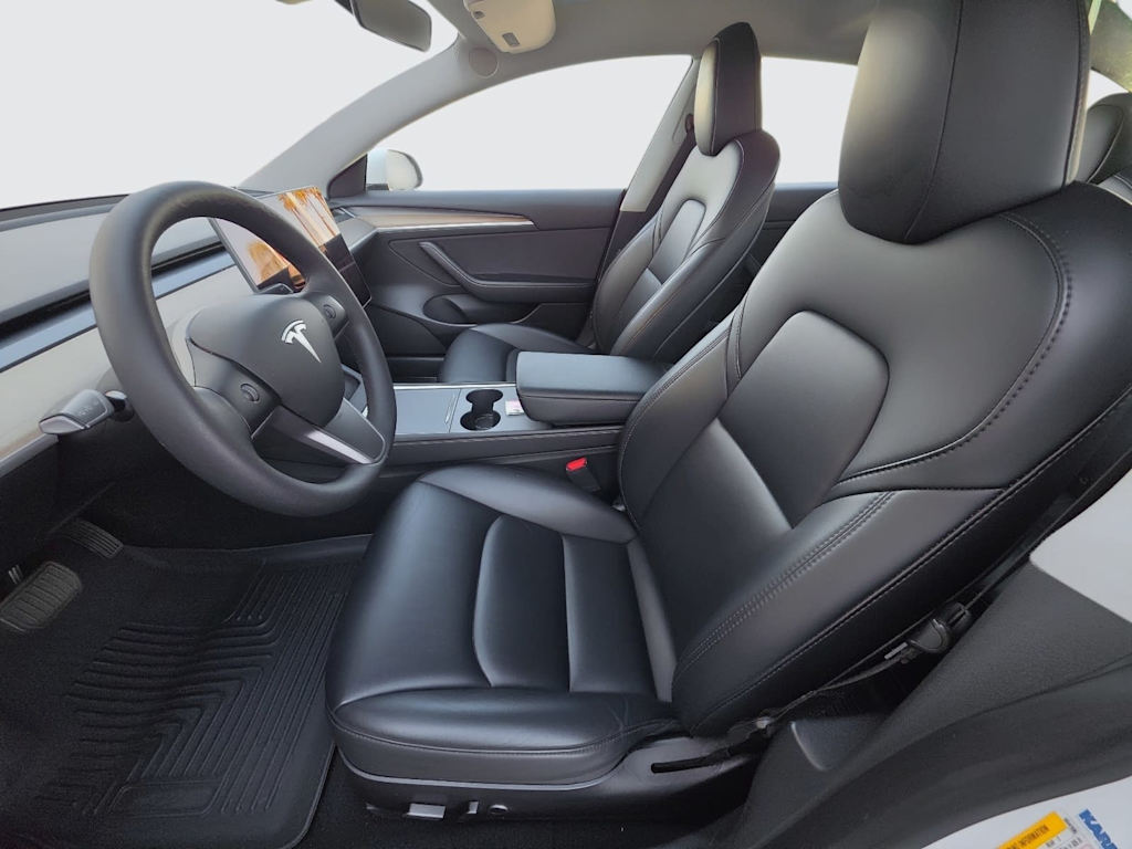 Thumbnail: 2023 Tesla Model 3 - 8