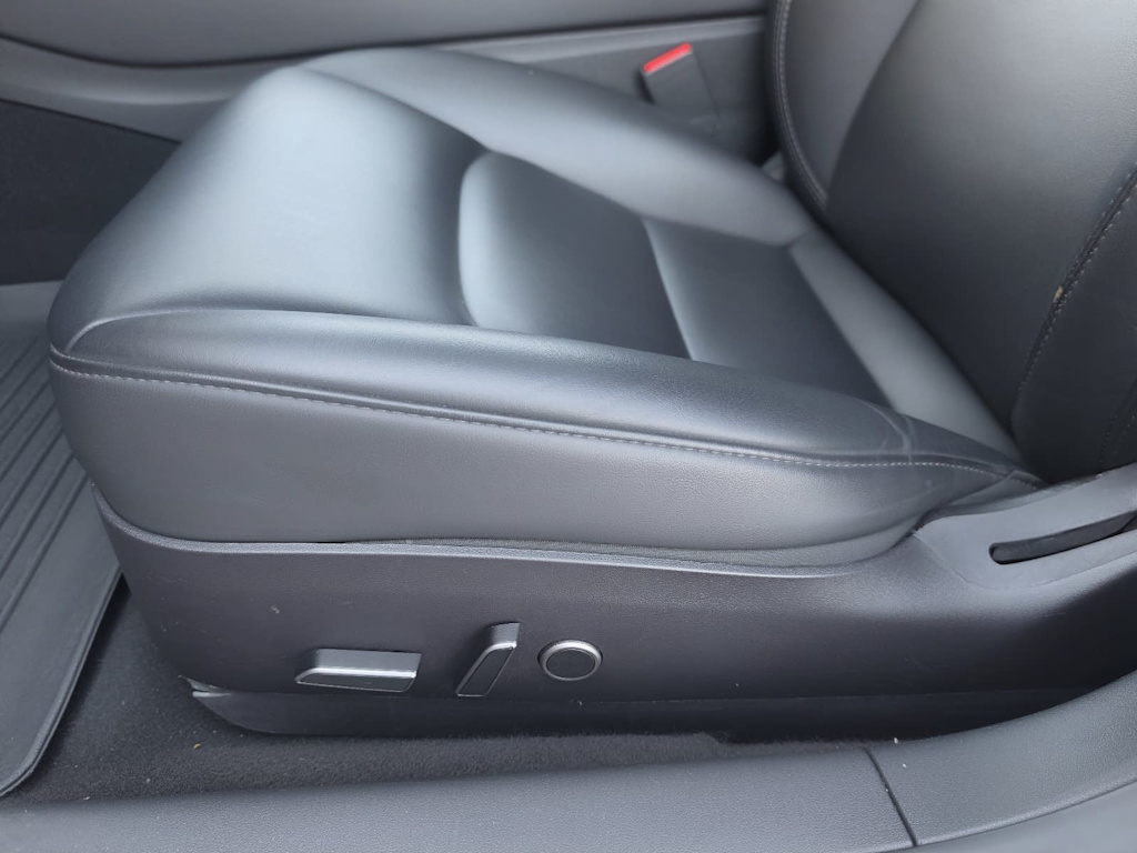 Thumbnail: 2023 Tesla Model 3 - 24