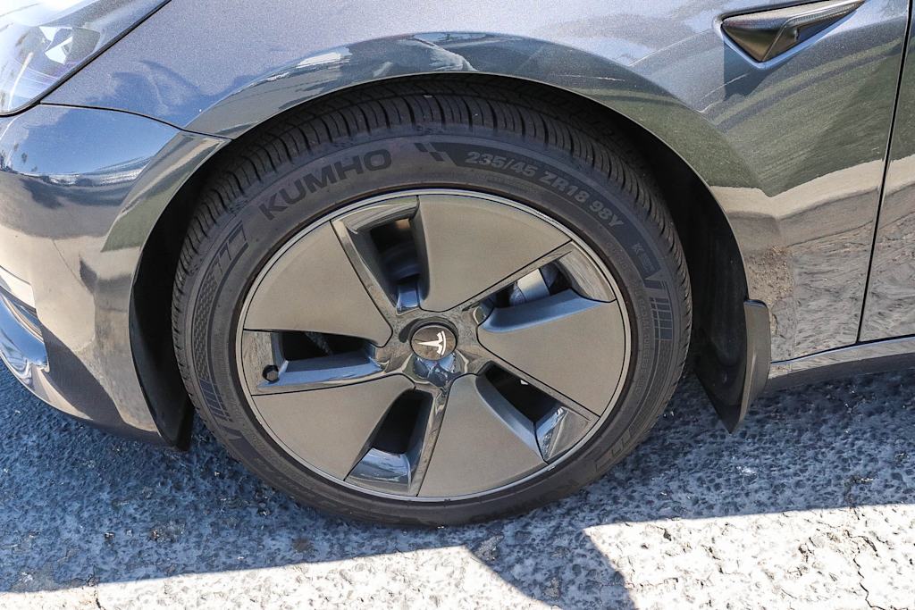 Thumbnail: 2023 Tesla Model 3 - 6