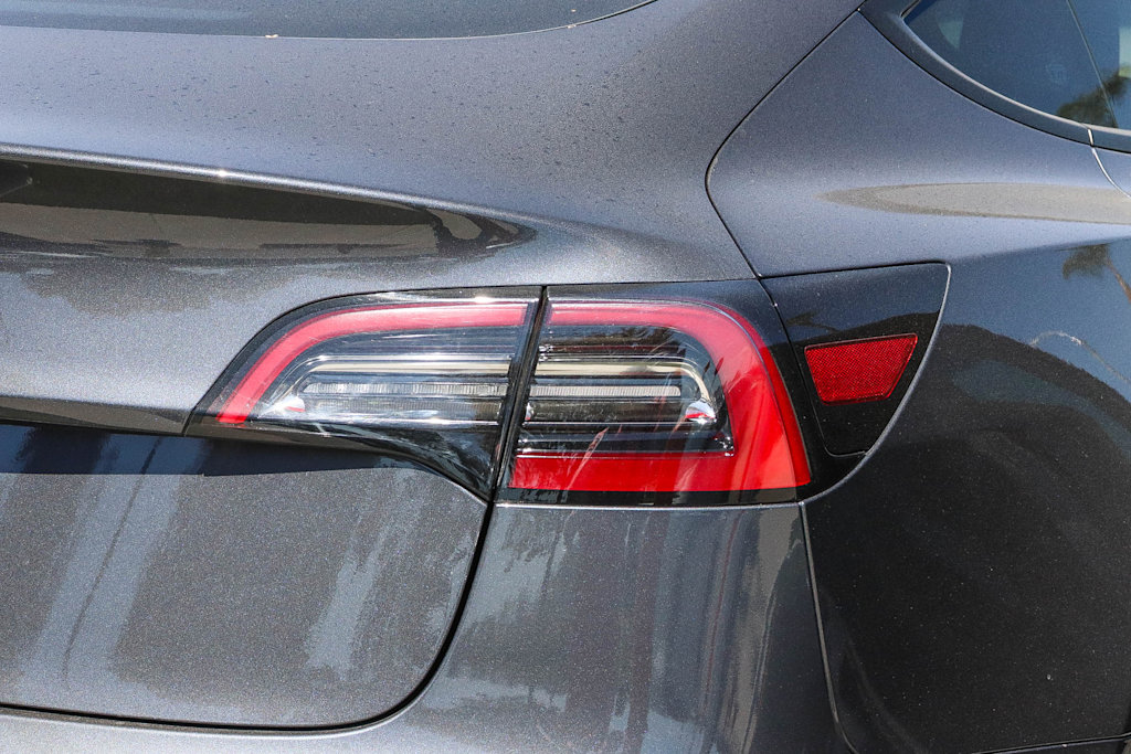 Thumbnail: 2023 Tesla Model 3 - 18