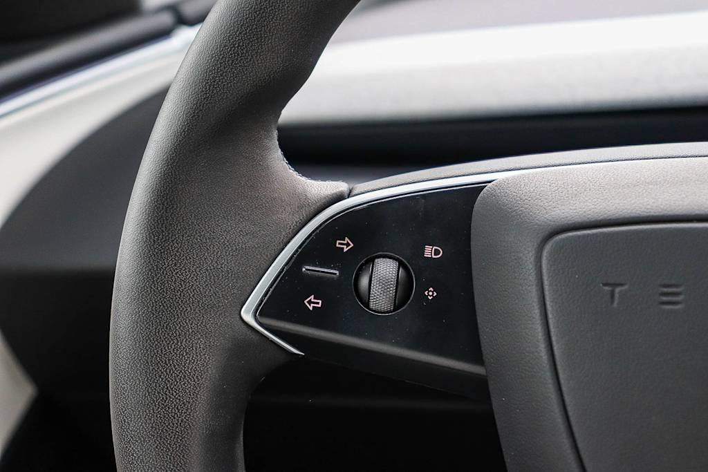 Thumbnail: 2024 Tesla Model 3 - 21