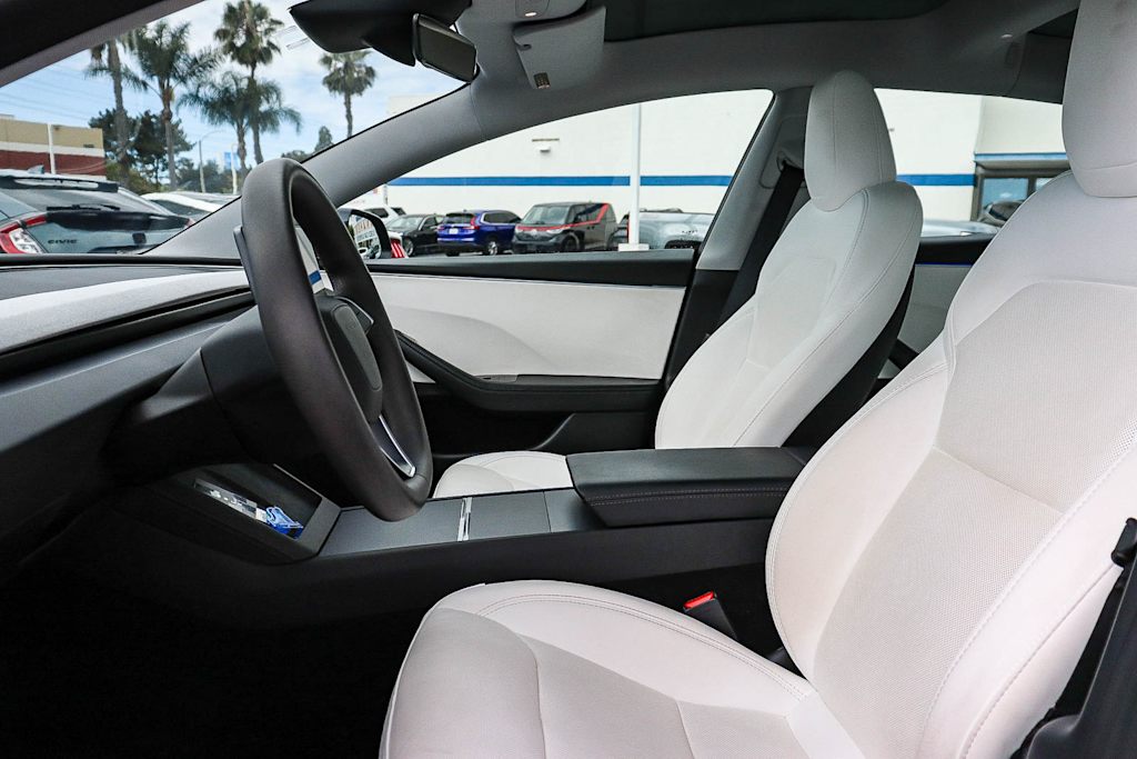 Thumbnail: 2024 Tesla Model 3 - 9