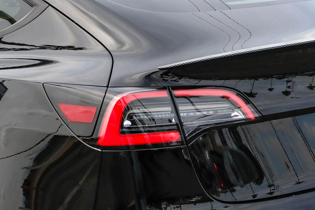 Thumbnail: 2023 Tesla Model 3 - 18