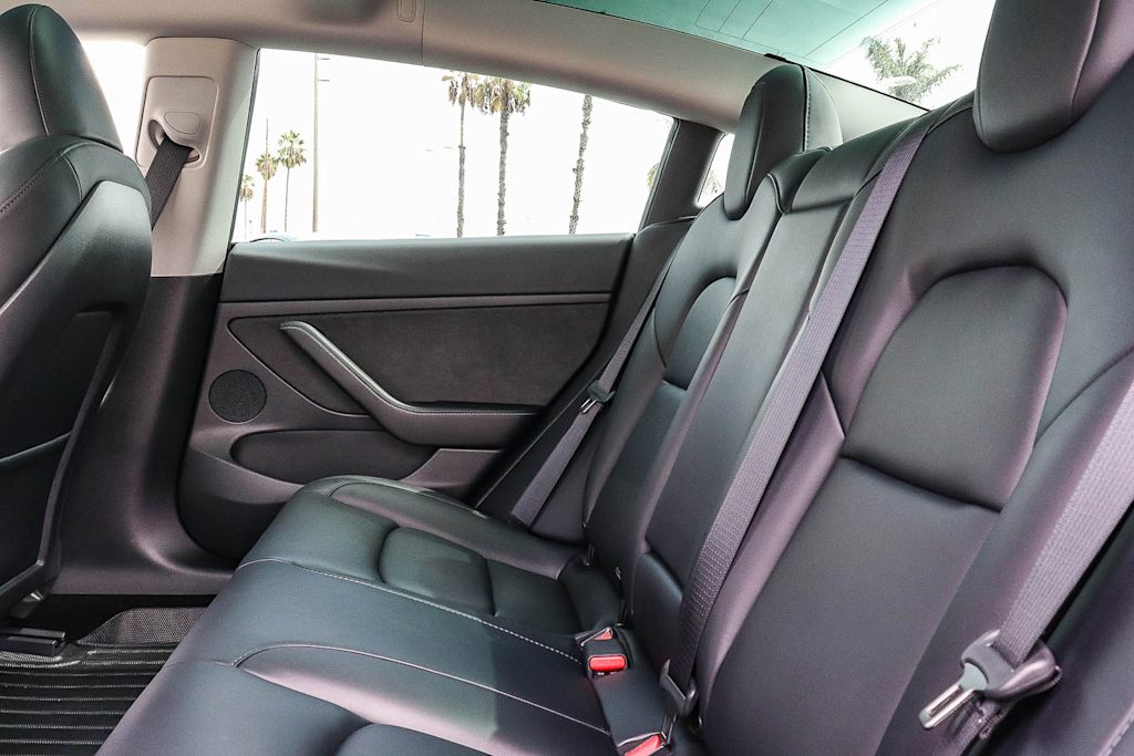 Thumbnail: 2023 Tesla Model 3 - 11