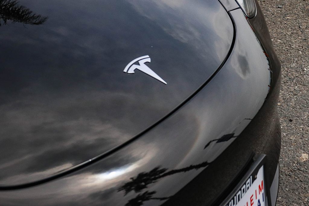 Thumbnail: 2023 Tesla Model 3 - 6