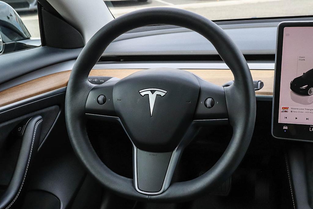 Thumbnail: 2023 Tesla Model 3 - 8