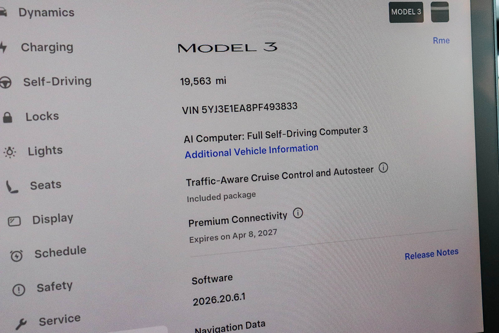 Thumbnail: 2023 Tesla Model 3 - 14
