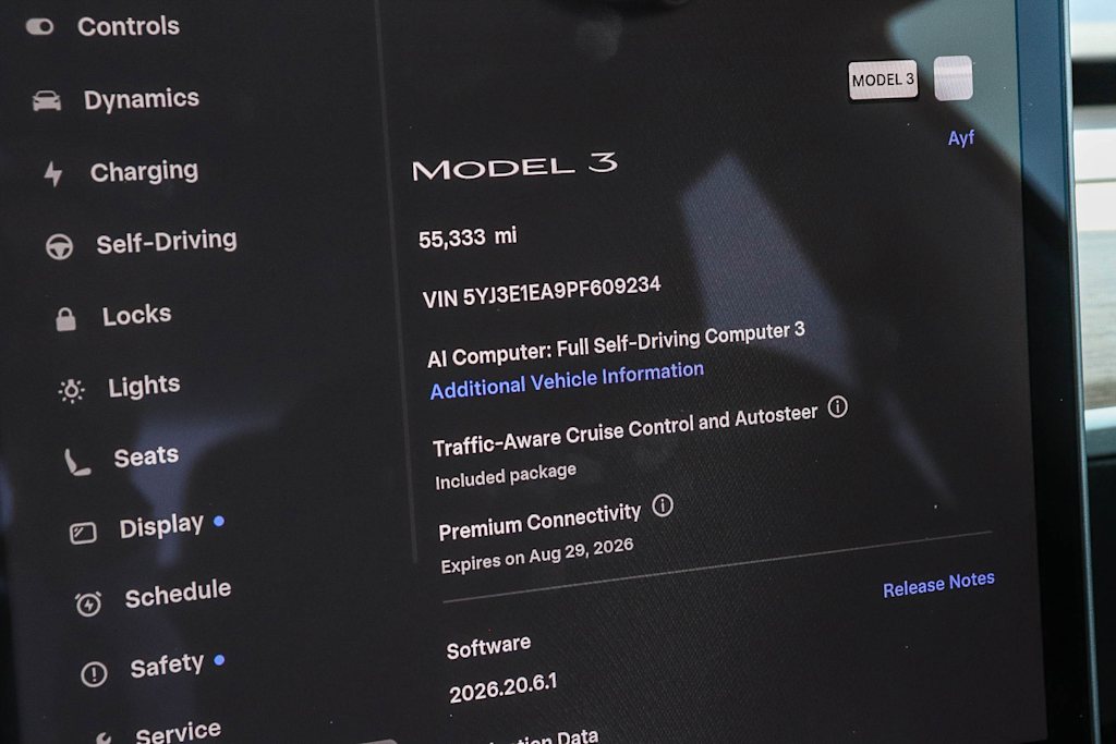 Thumbnail: 2023 Tesla Model 3 - 13
