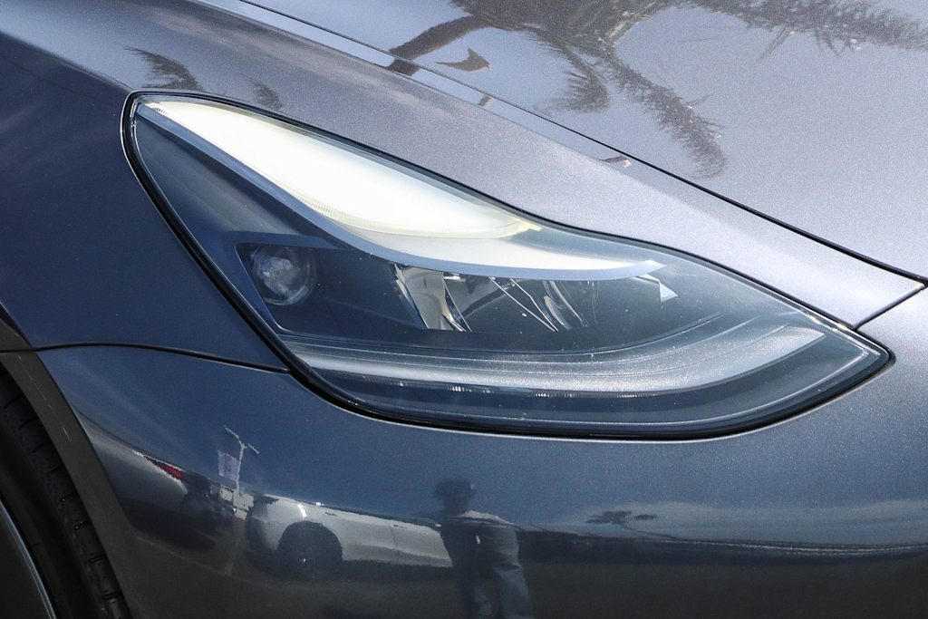 Thumbnail: 2023 Tesla Model 3 - 17