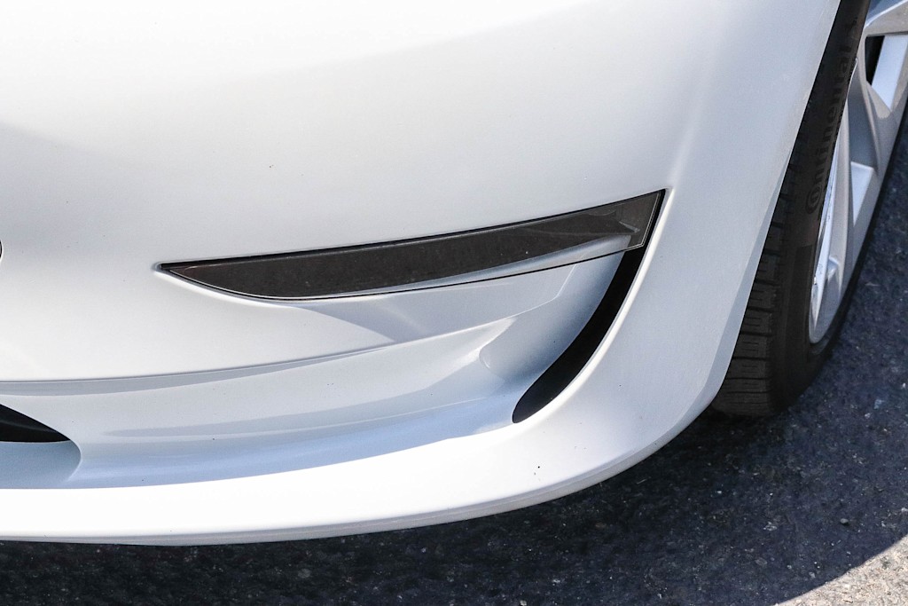 Thumbnail: 2023 Tesla Model 3 - 15
