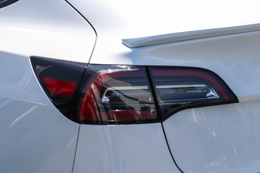 Thumbnail: 2023 Tesla Model 3 - 16