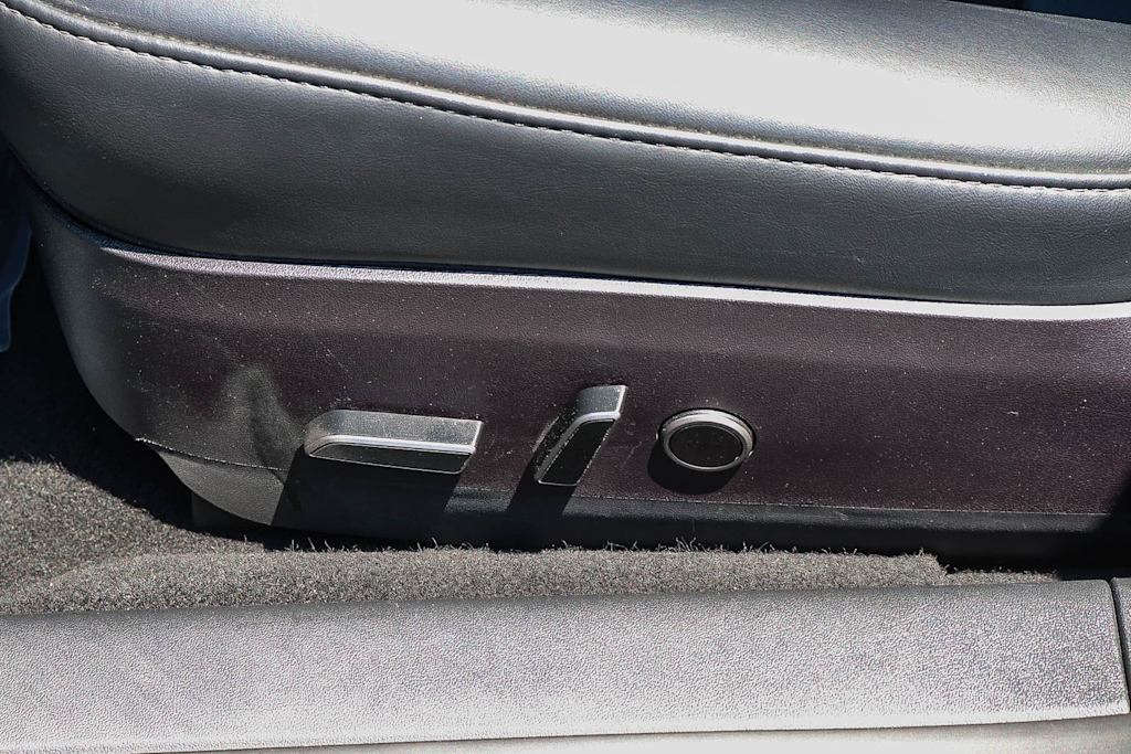 Thumbnail: 2023 Tesla Model 3 - 22
