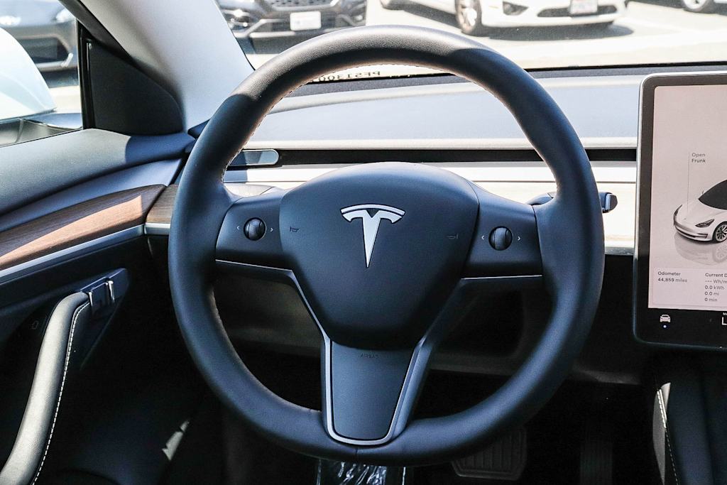 Thumbnail: 2023 Tesla Model 3 - 8