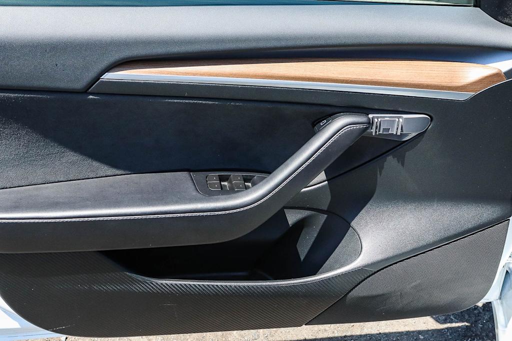 Thumbnail: 2023 Tesla Model 3 - 23