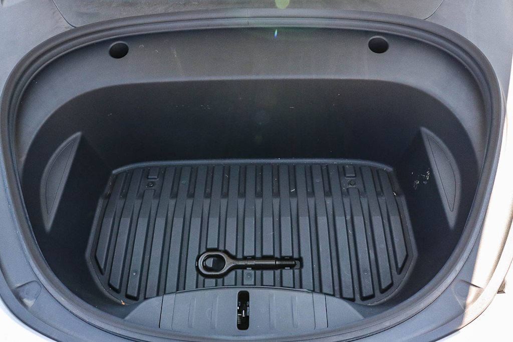 Thumbnail: 2023 Tesla Model 3 - 24