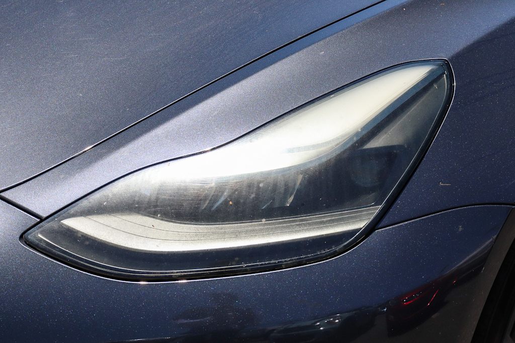 Thumbnail: 2022 Tesla Model 3 - 12