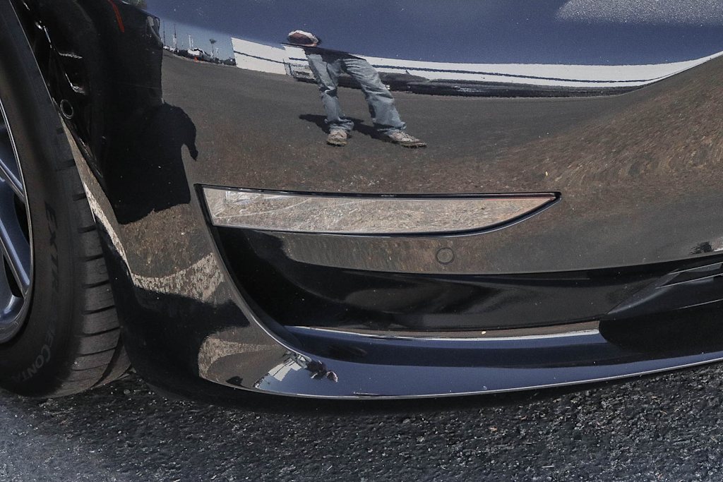Thumbnail: 2018 Tesla Model 3 - 24