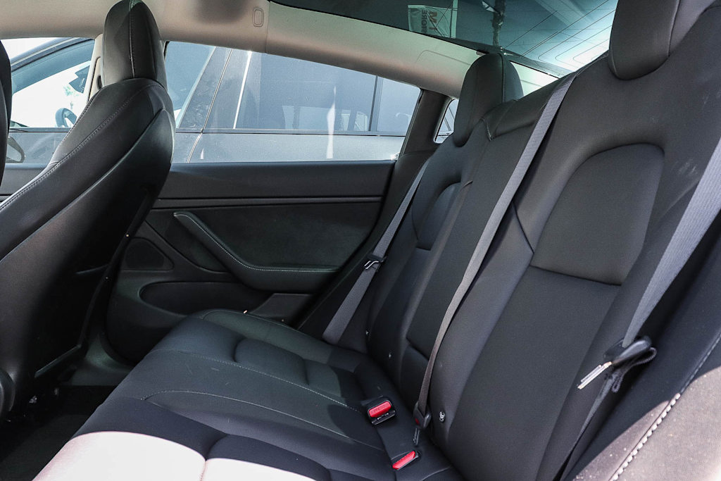 Thumbnail: 2018 Tesla Model 3 - 11