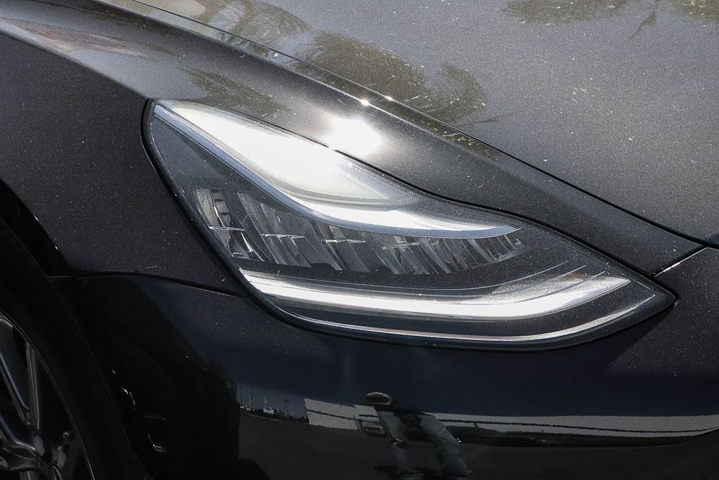 Thumbnail: 2018 Tesla Model 3 - 23
