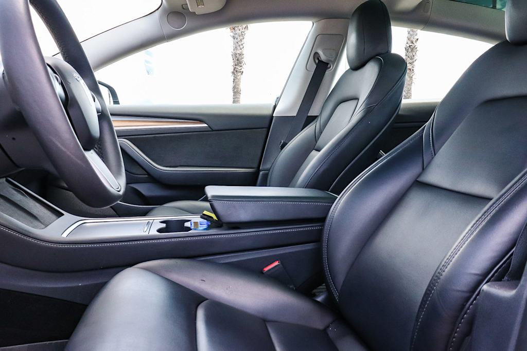 Thumbnail: 2022 Tesla Model 3 - 9
