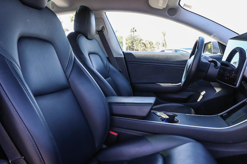 Thumbnail: 2018 Tesla Model 3 - 9