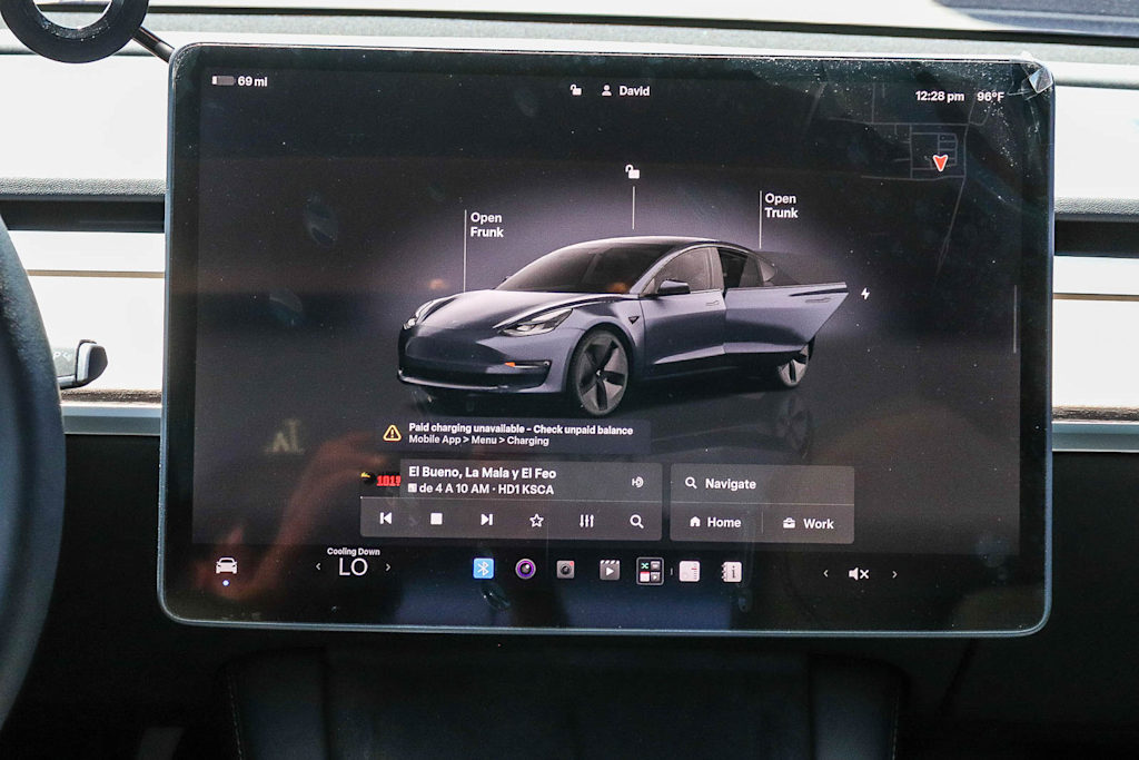 Thumbnail: 2022 Tesla Model 3 - 11